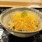 勢麟 - ドンコ椎茸を入れたご飯に焼いた鱧、糸のような錦糸卵