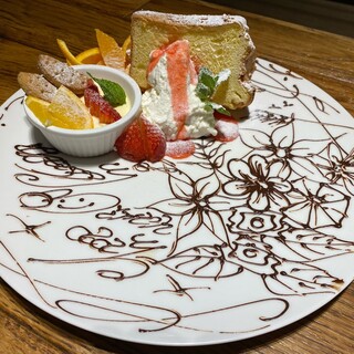 記念日やお祝いにピッタリの人気メニュー Zeniba特製デザートプレート 焼肉zeniba 渋谷店 ヤキニクゼニバ 渋谷 焼肉 食べログ