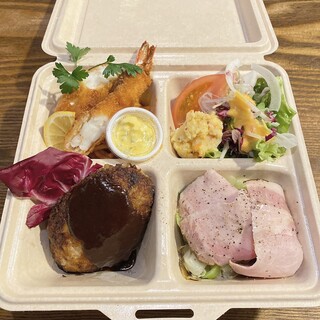 ご自宅でも当店の味が楽しめるテイクアウト。メニューも充実