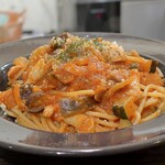 トリワイン ＰＩＫＯＳＨＨＨＵ - トマトパスタ