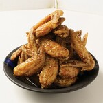 Delicious chicken wings (1 piece)