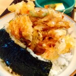 名古屋めん処 みやまつ - セットのかき揚げ丼。タマネギのかき揚げとカボチャと海苔の天ぷらのかき揚げ丼でした。