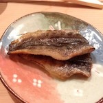 Hatsune Sushi - メヒカリを開いてひと塩で干したものカリッと焼いて供されます。珍しい美味しい！