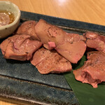 Yakiton Shodai Kanaya - 低温調理宮崎地鶏白レバー