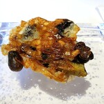 ウシマル - ＊鰻。むかご・もち麦・粟のリゾット下に山わさび。