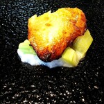 ウシマル - ＊銚子沖で捕れたアブラボウズ。バルサミコと香味野菜で漬け込んで下にはウドのリゾット。