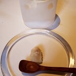 ウシマル - ＊白キクラゲ・千葉の落花生を合わせたバター。