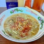 ラーメン二郎 - 一味投入