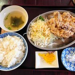 手打ち讃岐うどん じゃんぼ - 令和3年5月
            骨付きフライ定食 550円