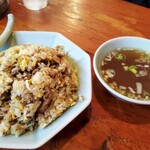 来々軒 - 「炒飯」600円 スープ付