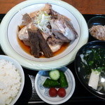 Fukurou - たいのカブト煮定食