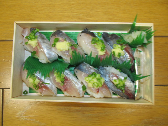 握り立ての鯵寿司を持ち帰り 一功 By ヘムール人 鯵寿司や一功 阿佐ケ谷 寿司 食べログ 握り立ての鯵寿司を持ち帰り 一功 By ヘムール人 鯵寿司や一功 阿佐ケ谷 寿司 食べログ