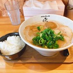 Tonkotsu Shouyu Ramen Nakashou - ご飯小150円