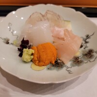 馬車道 大かわ - マコ鰈、アオリイカ、赤ウニ、ミル貝