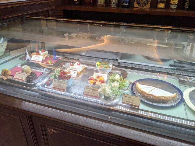 レニエ グランメゾン 小田井 ケーキ 食べログ