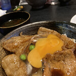 Butalian Restaurant - 豚丼　　　1150円
      生玉子　　　60円