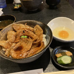 Butalian Restaurant - 豚丼　　　1150円
      生玉子　　　60円