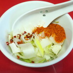 ラーメン二郎 - 待ってる間にカスタマイズ♪