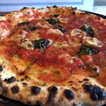 イル・ピッツァイオーロ - マリナーラ(1,100円)