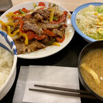 松屋 - 青椒肉絲W定食(ライス大盛り)@1,090円(税込)