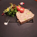 ラパルタメント ディ ナオキ - ☆5 豚肉のパテ　サラダ添え