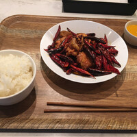 CINA New Modern Chinese - 鶏の山椒唐辛子炒めランチ1200円