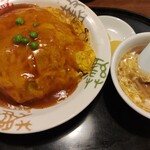 中華れすとらん とらの子 - 天津飯(935円)