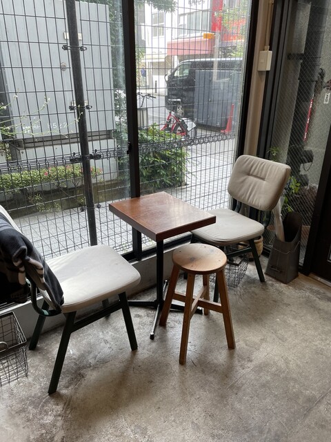 バイロンベイ コーヒー 日本橋店 Byronbay Coffee 三越前 カフェ 食べログ