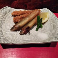 賛否両論 - 稚鮎春巻   姫タケノコおかき揚げ
                    旨いんで この倍量食いたい