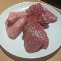 ビーフキッチン 渋谷店 - ハツ、上タン、特選はらみ