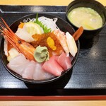 Kaitenzushi Kokyou - 海鮮丼　1628円