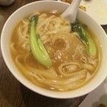 ふかひれ刀削麺