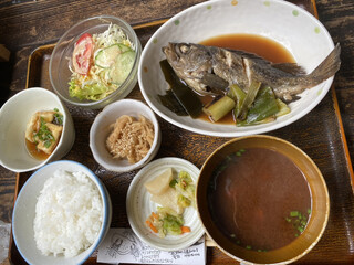 Uraku Dou - 煮魚（めばる）定食