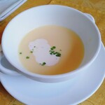 洋食屋シカレ - セットのコンソメスープ