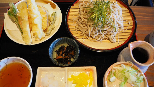 そば処 木こりん - 横手（そば）の写真