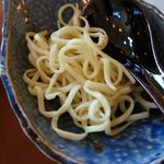 海坐 - しゃぶしゃぶの締めではなく、少なめの出汁で頂く沖縄そば。