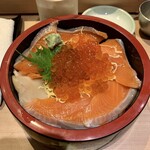鮨丸 - 特撰北海丼（税込1650円）
