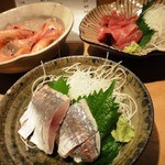 居酒屋　純ちゃん - 一～三品目が並んだ状態（二人前ずつです）