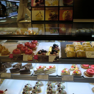 アンリ・シャルパンティエ_2