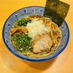 Ramen Shouriki - 遠赤外線で焼いた数種類の魚介や昆布、椎茸などを使った旨味深い一杯です