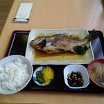 おさかな倶楽部 - 黒鯛定食（煮付け）