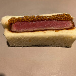 イチリン ハナレ - 山形牛のカツサンド