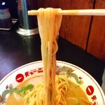 天下一品 - 麺リフト(^_^;)  一番好きな麺かも。