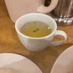 南海飯店 - かたい焼ソバのスープ