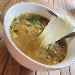 カフェバリチャンプル - バクソ風スープつき