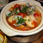 魚の家 - 海鮮パエリア。お米はアルデンテ！