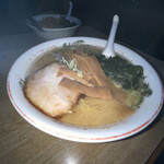 ラーメン 前田家 - ラーメン（大）
      ¥750-