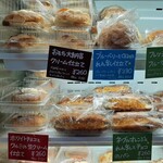 たま木亭 - 全種類試してみたい！なめらかなカスタードや濃密な甘味の練乳クリームを使った、要冷蔵のスイーツ系がズラリ（その1）