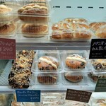 たま木亭 - 全種類試してみたい！なめらかなカスタードや濃密な甘味の練乳クリームを使った、要冷蔵のスイーツ系がズラリ（その2）