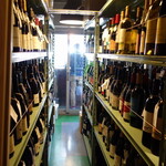 Wineshop & Diner FUJIMARU - 併設のワインセラー